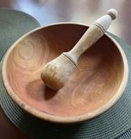Bowl, cookbook, violin bring back memories of Dad [I Know a Story column]