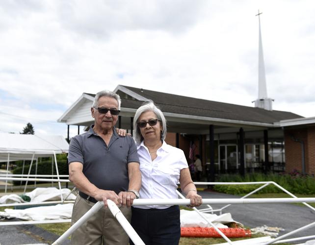 Volunteers Hector and Otilia Lopez