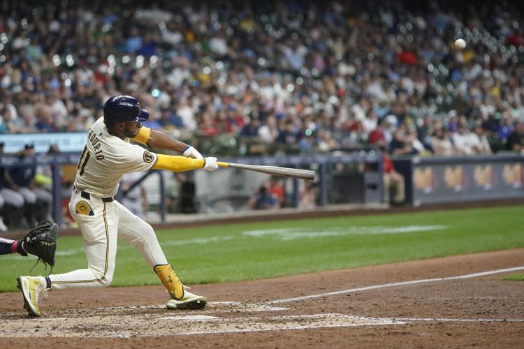 Braves Brewers Baseball